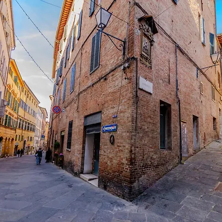 Apartament Guesthost - The Violinist's House Siena