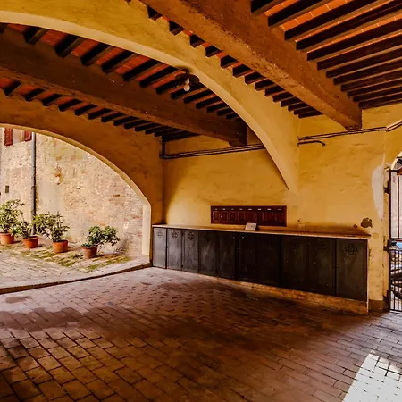 The Violinist S House - In The Heart Of * Сієна