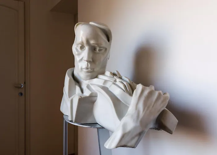 Guesthost - The Violinist's House Apartament *