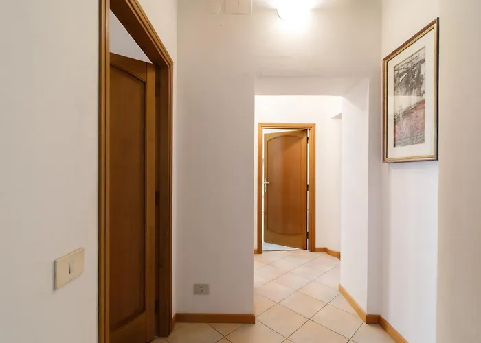 Guesthost - The Violinist's House Apartament