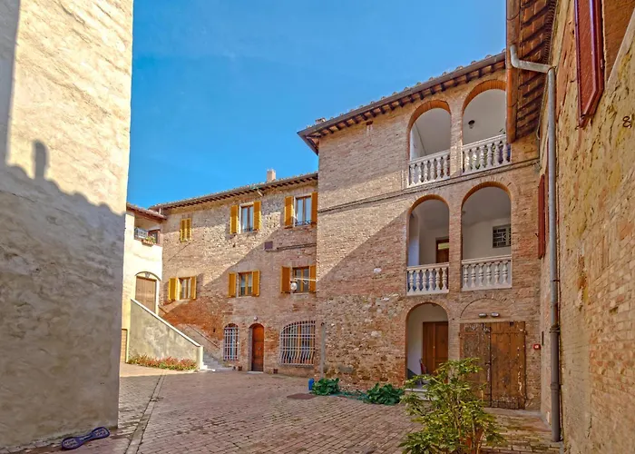 Apartament Guesthost - The Violinist's House