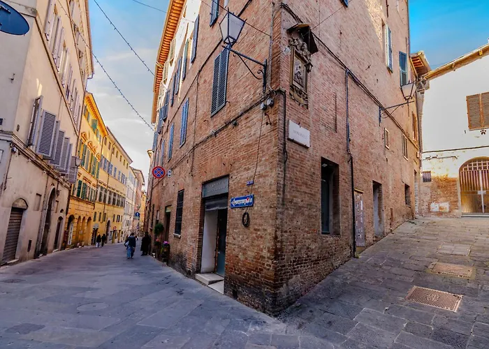 Apartamento Guesthost - The Violinist's House Siena