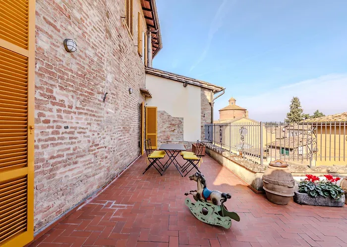 Guesthost - The Violinist's House