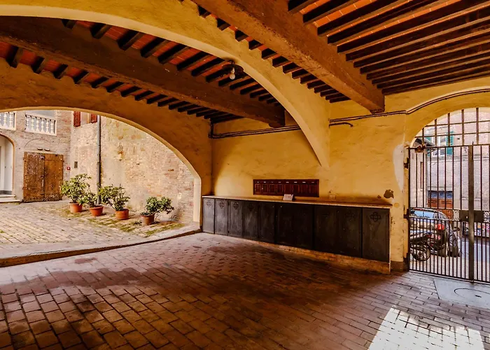 Guesthost - The Violinist's House * Siena