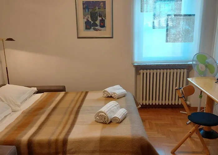 Apartment Guesthost - The Violinist's House Siena