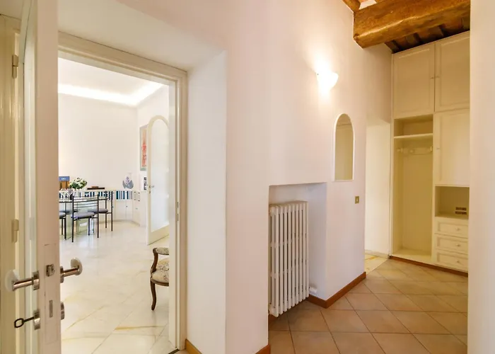 Guesthost - The Violinist's House Siena